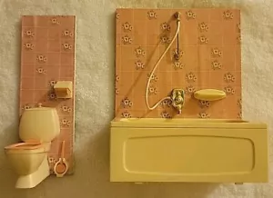 Vintage Lundby Miniature Dollhouse Bathroom With Toilet, Bathtub, Floral Walls - Picture 1 of 8