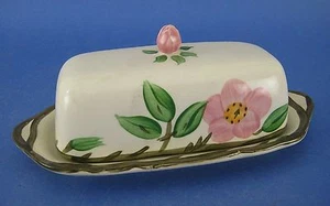 Plato de mantequilla cubierto de rosa del desierto franciscano cuarto de libra flores vid Inglaterra - Imagen 1 de 3