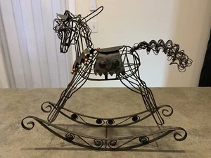 Jouet ancien art populaire CHEVAL À BASCULE 16" long décoration métal - Photo 1/4