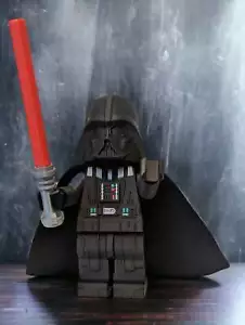 Minifigura impresa en 3D de Star Wars Darth Vader a gran escala 8,5"- 9,5" - Imagen 1 de 8