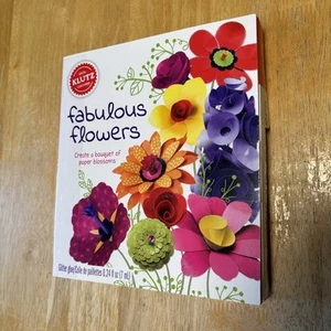 Fabulous Flowers book, learn to make paper blossoms, materials included - Imagen 1 de 4