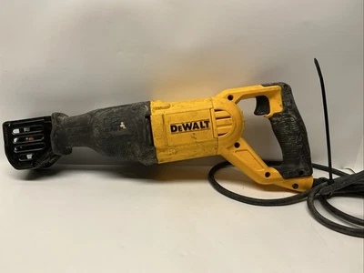 DEWALT Corded Reciprocating Saw DWE305⭐️FOR-PARTS⭐️ - Image 1 of 4