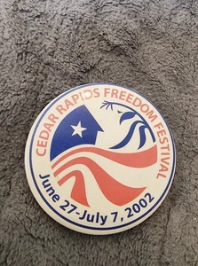 2002 Freedom Festival Cedar Rapids Iowa State Tourism Pinback Button Pin - Picture 1 of 2
