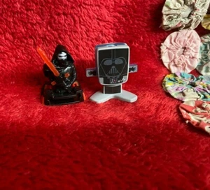 2 Miniatur Star Wars Spielzeug aus Fast Food Mahlzeiten - Bild 1 von 3