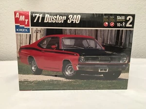 1998 AMT Ertl | '71 Duster 340 | 1:25 | Model Car Kit #8437 - Picture 1 of 6