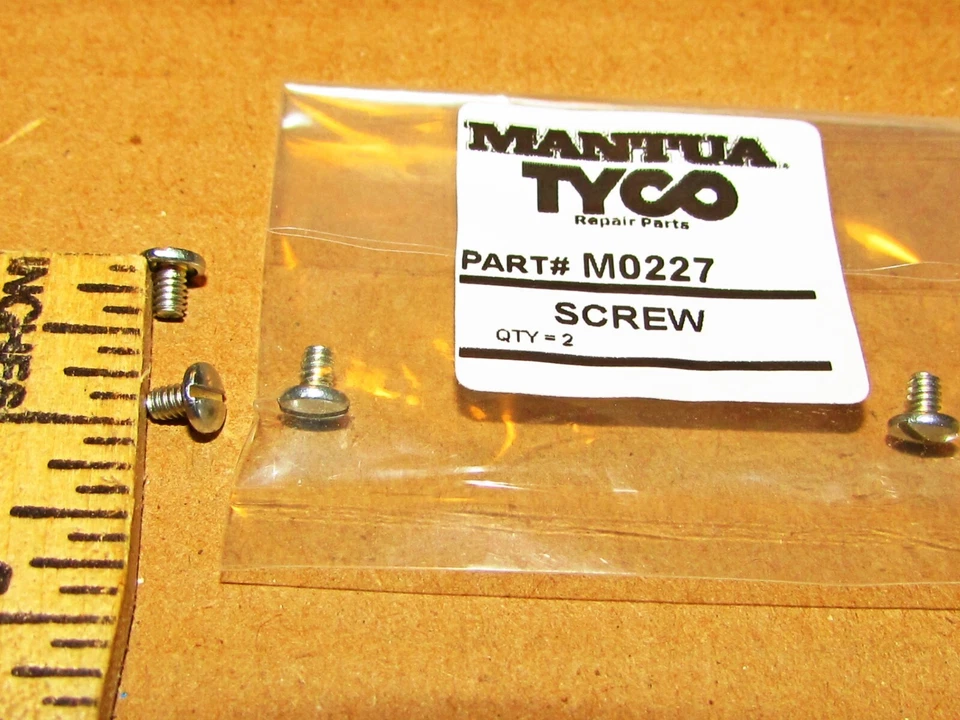 2 OF # M0227 SCREWS BY MANTUA TYCO MANTUA CLASSICS FACTORY ORIGINAL HO SCALE