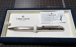 [Excelente COMO NUEVO con caja] Bolígrafo Caran d'Ache MILLENIUM 2000 plata y piedra de nacimiento - Imagen 1 de 6