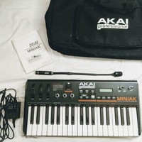 Synthesizer AKAI professional MINIAK