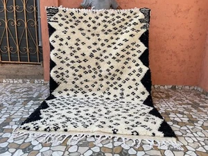 Handwoven Wool Beni Ourain Rug | Authentic Moroccan Berber Carpet | Unique - Picture 1 of 12