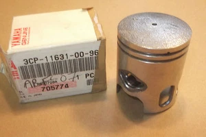 YAMAHA CY50 JOG SH50 RAZZ GENUINE NOS PISTON (STD) - # 3CP-11631-00-96 - Picture 1 of 1