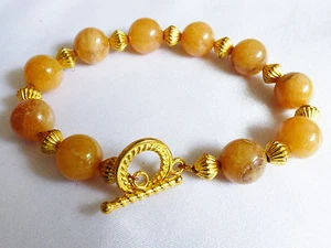 Yellow Jade Round stone beads toggle yellow tone metal clasp bracelet 8.75"L - Picture 1 of 4