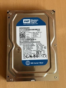 Western Digital Caviar Blue 320GB 3.5" Desktop Hard Drive WD3200AAKX - Picture 1 of 4