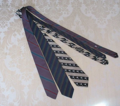 Lote de 3 corbatas vintage de seda a rayas púrpuras con escudo estatal de Carolina del Sur para hombre Foto 1 de 3