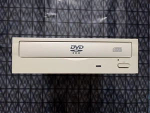 LITE-ON DH-16D2P DVD IDE Drive - Picture 1 of 2