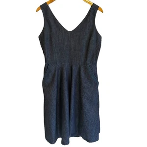 Vestido de mezclilla Vineyard Vines para mujer talla 2 cuello en V sin mangas bolsillos calce-n-flare - Imagen 1 de 16