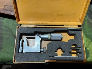 Mitutoyo 1" Anvil 0"-1" .0001" Micrometer Machinist O.D. 117-107 Japan Case - Picture 1 of 3