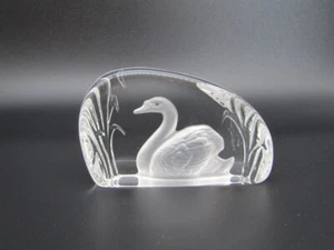 PISAPAPELES CISNE CRISTAL DE MADERA DE CUÑA Danbury como nuevo - Imagen 1 de 1