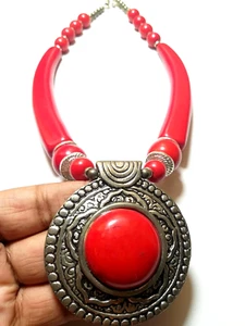 Tribal Tibetan Banjara Necklace Handmade Bohemian Gypsy Boho Pendant Resin Beads - Picture 1 of 7