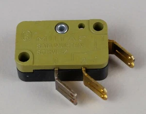 Miltac Taster MikroTasterT80 XFK5 10(3) A 380V, 1x UM - Bild 1 von 3