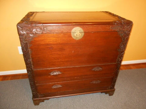 ANTIQUE HEAVILY CARVED CHINESE SOLID TEAK COMBINATION HOPE CHEST PICKUP ONLY Cover