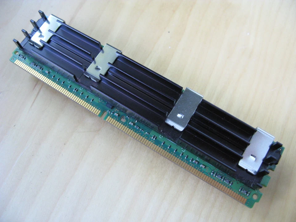 Apple Mac Pro RAM. 512 MB, PC2-5300F DDR2 ECC 667Mhz FB-DIMM Memory, w/ Heatsink - Image 1 of 4