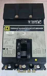 Interruttore automatico SQUARE D FA32040 40 A 3 P - Foto 1 di 4