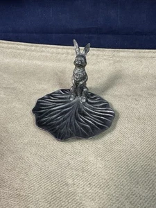 Metzke Pewter Rabbit on Leaf 2 1/4 Inches Tall - Picture 1 of 10
