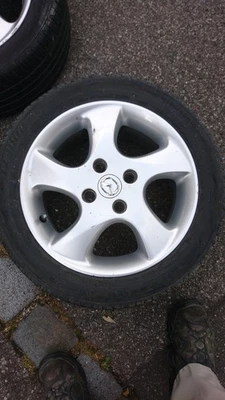 Mazda, 1 Satz 4 Räder komplett mit Sommerreifen. 6J X 15 ET52,5 +195 65 R15 82V. - Bild 1 von 4