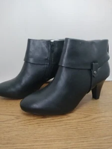 E. 5. Stiefeletten mit Absatz 9,5 schwarz Kunstleder Reißverschluss Booties Schuhe - Bild 1 von 8