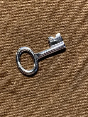 Pomellato Ciondolo Mini Chiave Argento Limited Edition Rara Collezione Originale - Immagine 1 di 4