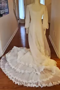Vintage Victorian Style White Chiffon Lace Pearls Wedding Gown with Veil - Picture 1 of 22