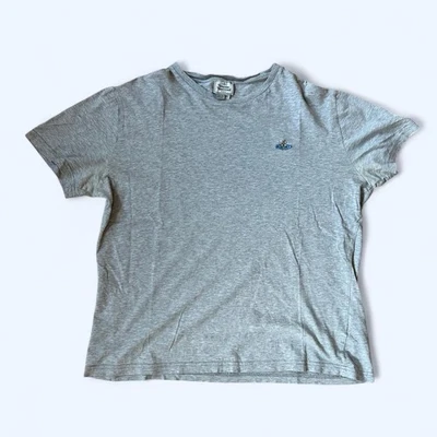Camiseta Gris Vivienne Westwood Logo Bordado Talla XL Para Hombre Foto 1 de 3