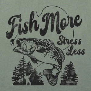 Camiseta trituradora verde SS Life Is Good Fish More Stress Less para pesca de lubina para hombre - Imagen 1 de 3