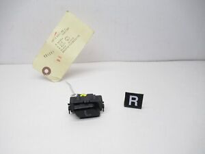 11-18 Audi A8 Quattro Front Right Seat Massage Switch  4H0959918B NEW