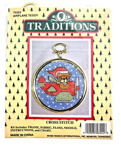 Tradizioni Kit Punto Croce T9323 Aereo Orsacchiotto in Cappello Babbo Natale Natale - Foto 1 di 4