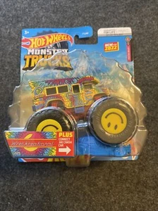 2022 - HOT WHEELS MONSTER TRUCKS - WRECKREATIONAL - 02/06 TREASURE HUNT - Picture 1 of 3