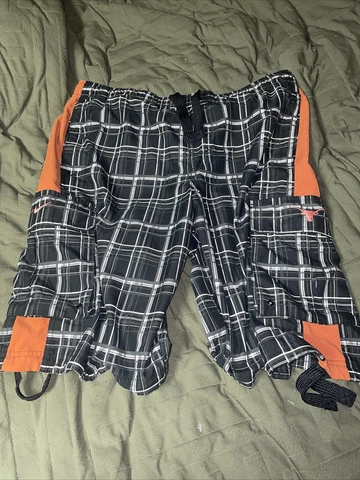 Nike Texas Longhorns Basketball Shorts Men’s Medium Vintage Cover