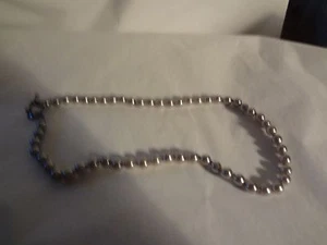 VINTAGE SILBERGRAUE KUNSTPERLEN 15 ZOLL LANG - Bild 1 von 4
