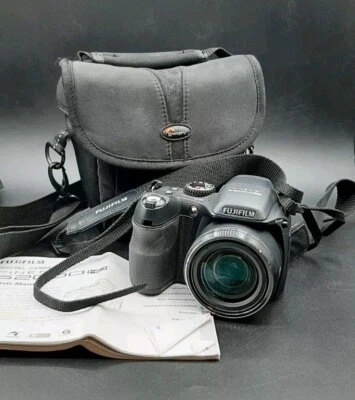 Fujifilm FinePix S Series S2000HD 10.0MP Digital Camera - For PARTS Case Strap - Image 1 of 4