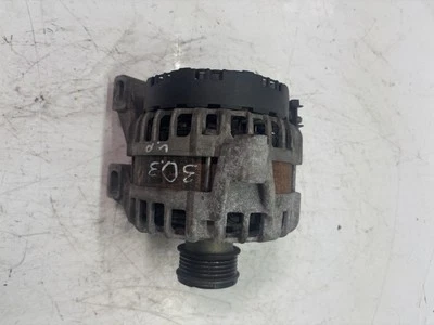 Generatore alternatore per Volvo XC70 II 2.4 D4 AWD D5244T12 36012618 - Immagine 1 di 3