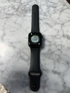 Apple iWatch seria 6 40mm - Zdjęcie 1 z 3
