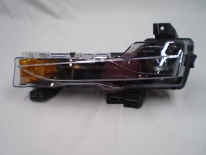 OEM 2017-23 TESLA MODEL 3 Y FOG LIGHT LEFT DRIVER SIDE LED  1077391-00-F / 3 Pin - Bild 1 von 7