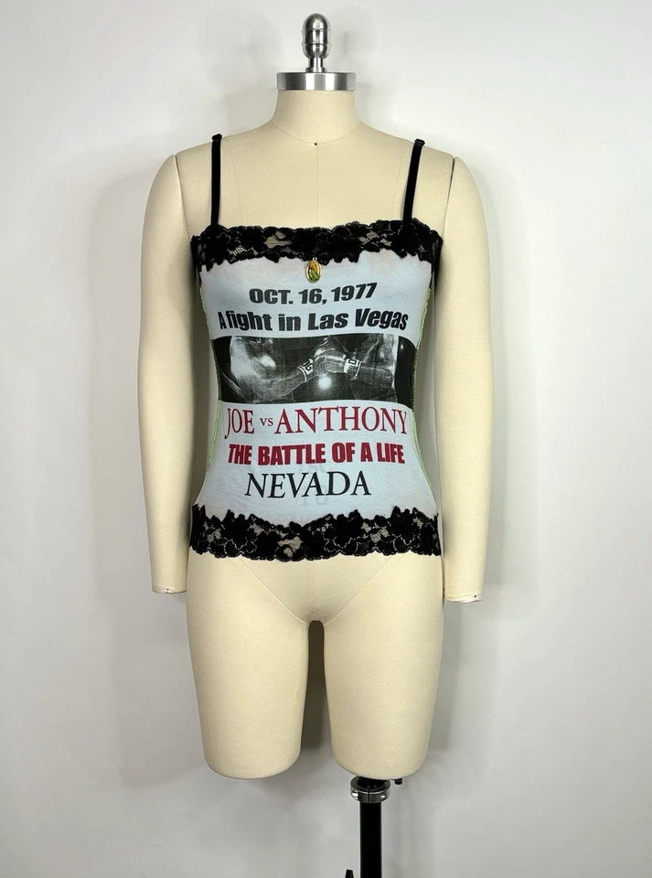 Top De Colección Dolce & Gabbana Estampado Boxeo Virgen María Dije L Foto 1 de 4