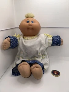Cabbage Patch Kids 1989 Bald Tuft Blue Eyes Blonde Hair Rare 89 CPK Kid - Picture 1 of 4