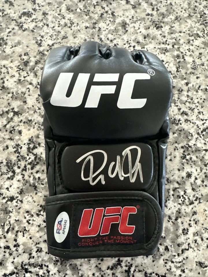 Reinier de Ridder Signed UFC Fight Glove PSA/DNA Authenticated RDR Netherlands - Image 1 of 1
