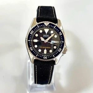 Seiko SKX013 200m Automatic diver 574858 - Picture 1 of 12