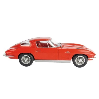 AUTO VINTAGE EUROPE COLLECTION Modello 1:24 n° 38 CHEVROLET CORVETTE STINGRAY - - Immagine 1 di 2