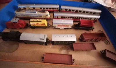 märklin h0 lokomotiven analog,Wagen und Anhänger, Gleise,und Zubehör - Bild 1 von 4