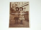 Historisches Foto – 2 kleine Mädchen – Hut – Mantel – Kleid – um 1905
