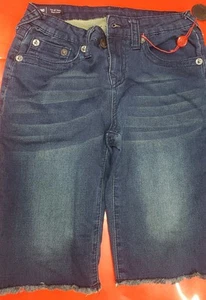 True Religion Geno Relaxed Slim Cut-Off Denim Shorts Boys Youth Size 12 - Picture 1 of 5